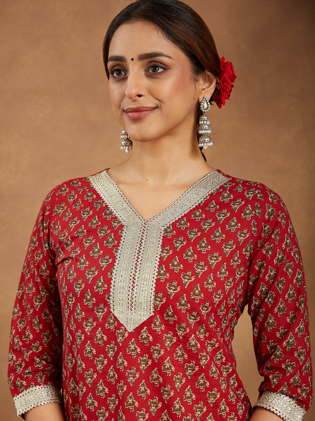 Janasya Dark Cotton Floral Straight Kurta Set | Swadesiicart