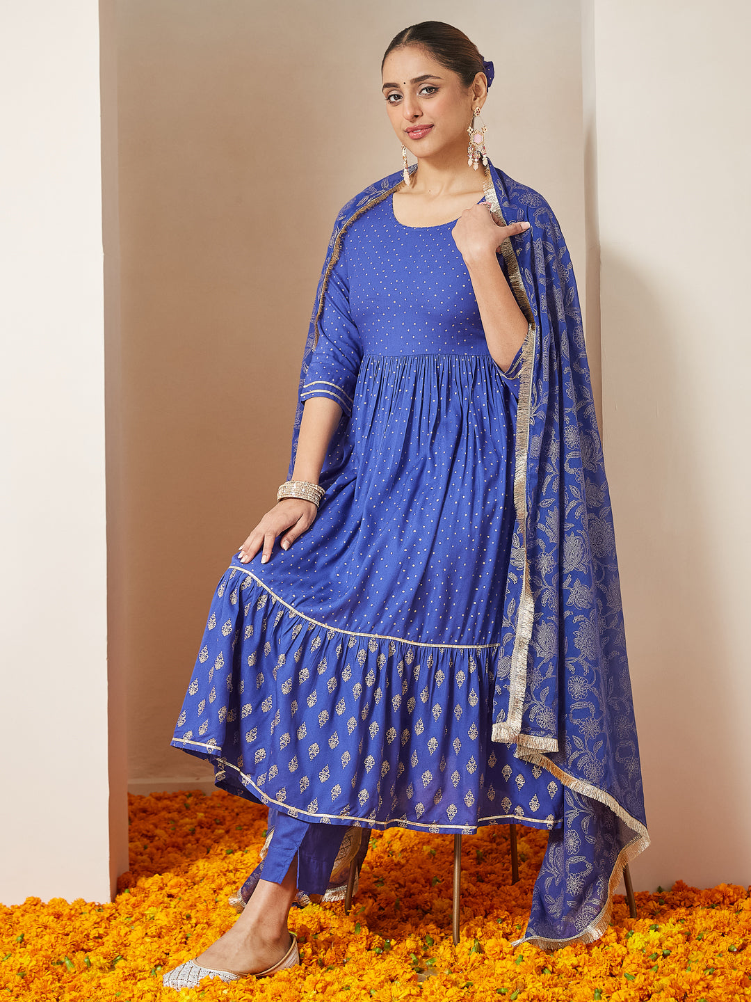 Janasya Dark Cotton Foil Print A-Line Kurta Set | Swadesiicart