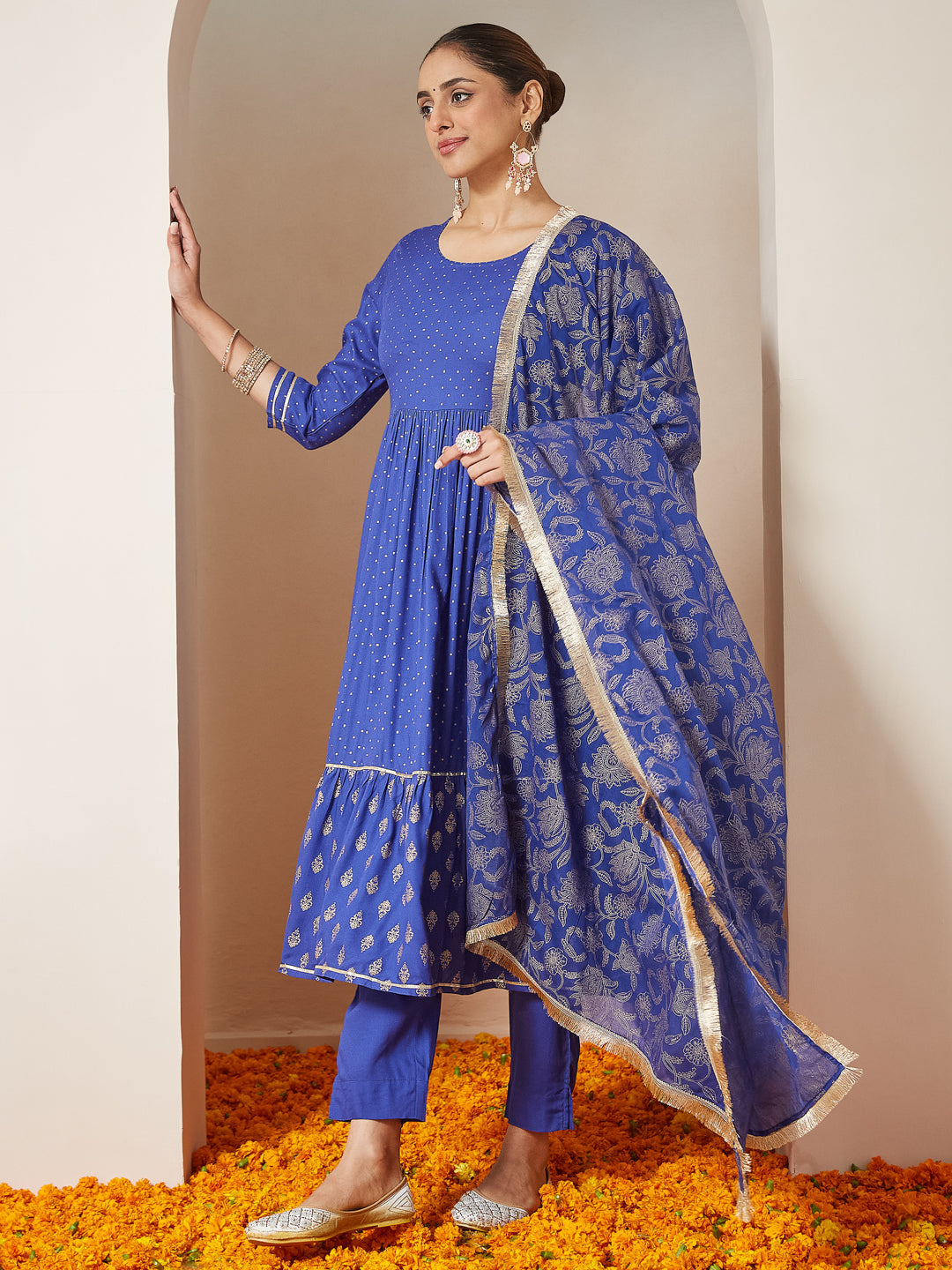 Janasya Dark Cotton Foil Print A-Line Kurta Set | Swadesiicart