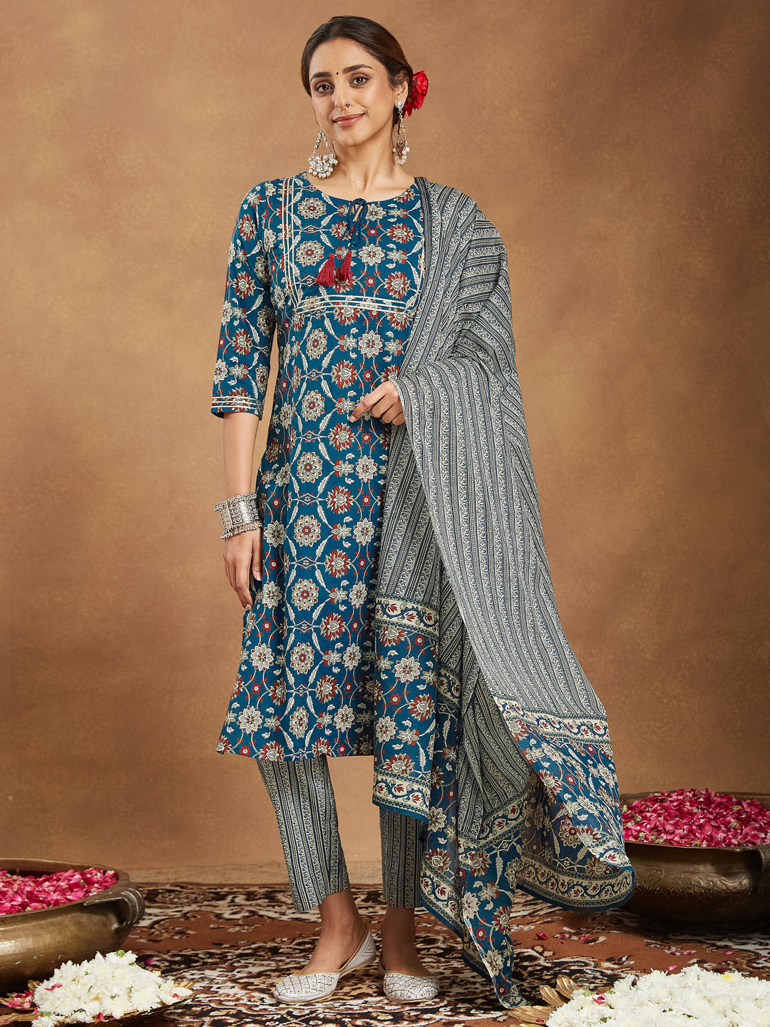 Janasya Bright Cotton Floral Straight Kurta Set | Swadesiicart