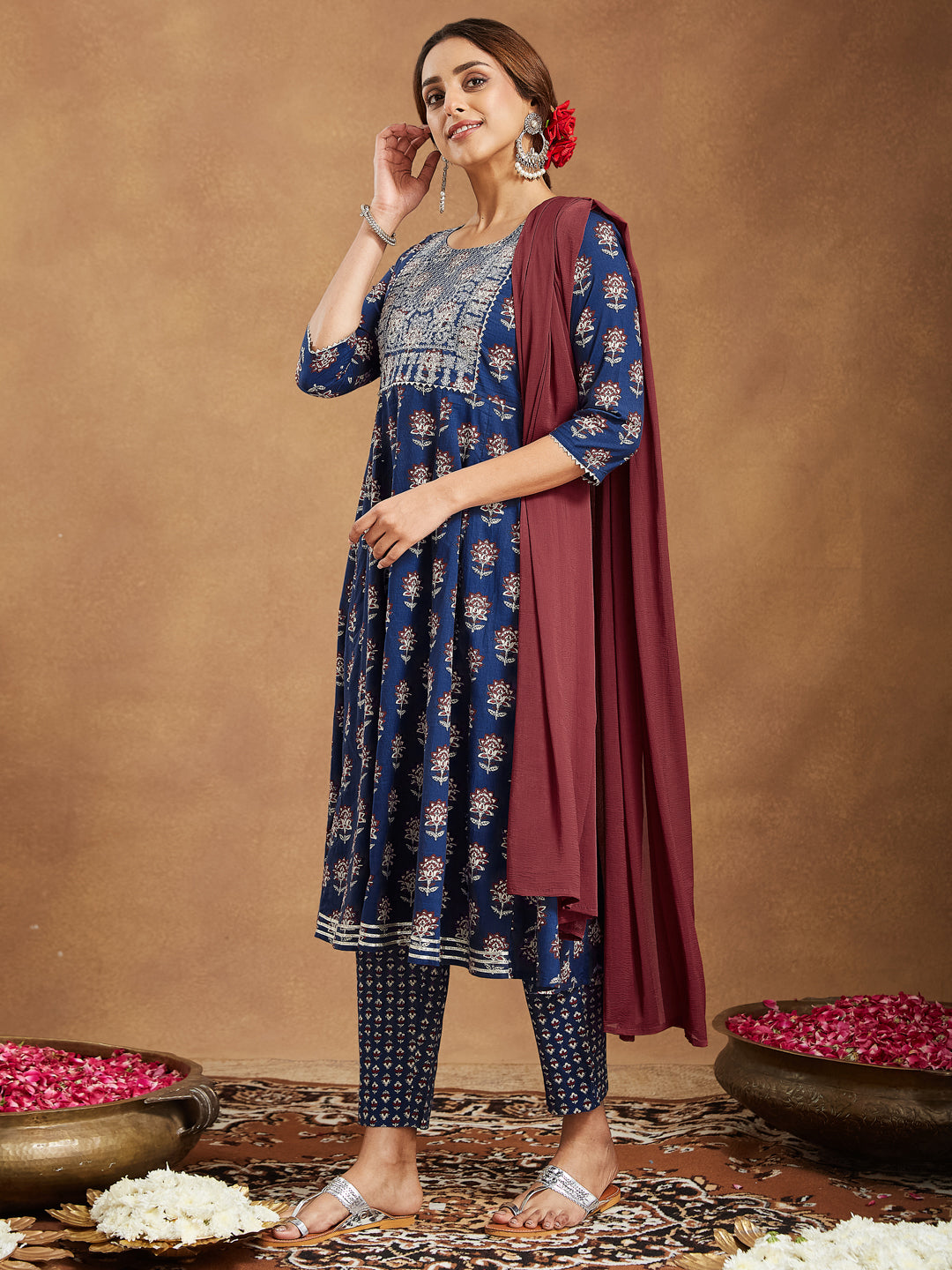 Janasya Dark Cotton Floral Anarkali Kurta Set | Swadesiicart