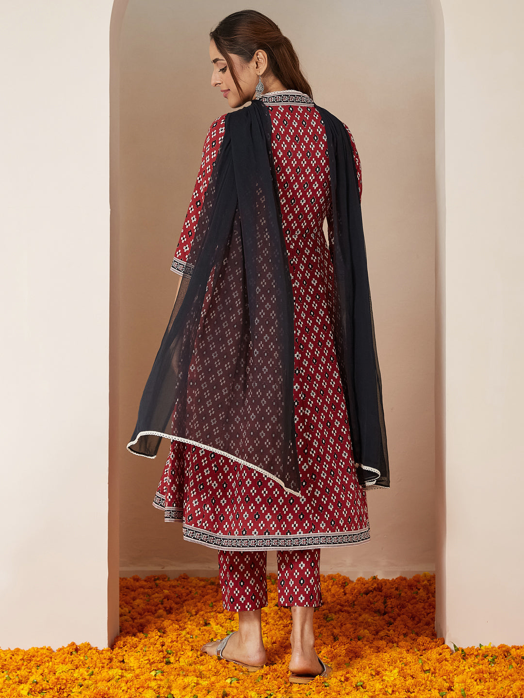Janasya Dark Cotton Ikkat Anarkali Kurta Set | Swadesiicart