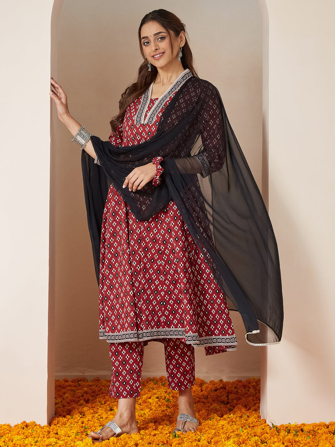 Janasya Dark Cotton Ikkat Anarkali Kurta Set | Swadesiicart