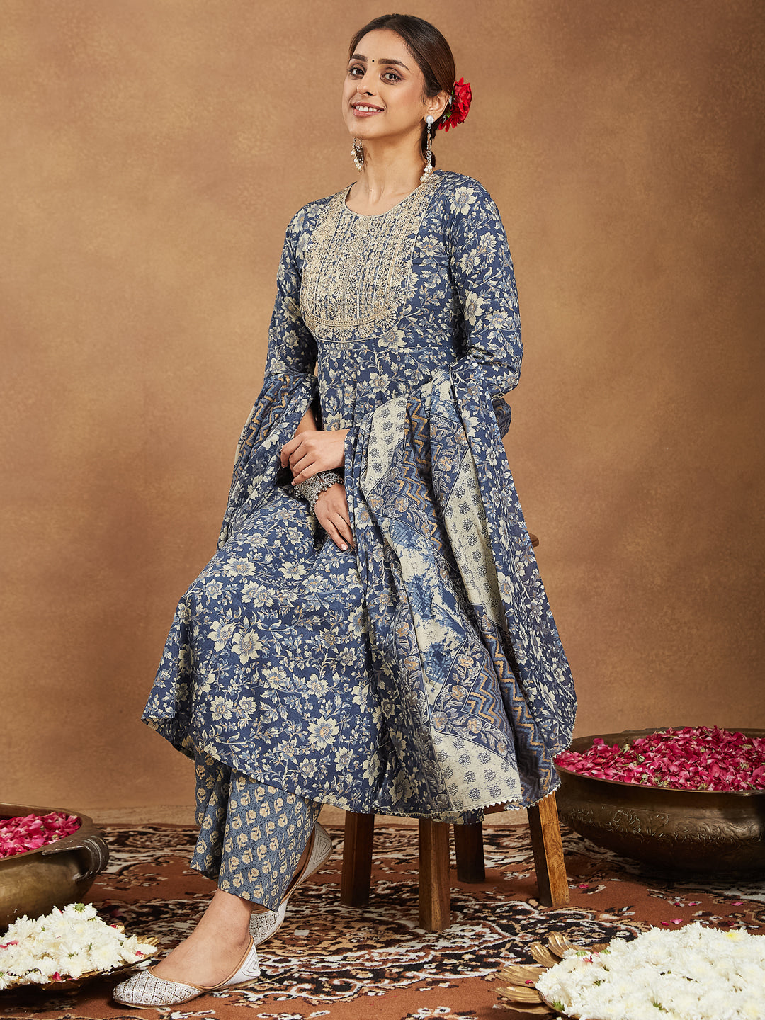Janasya Dark Cotton Floral Anarkali Kurta Set | Swadesiicart