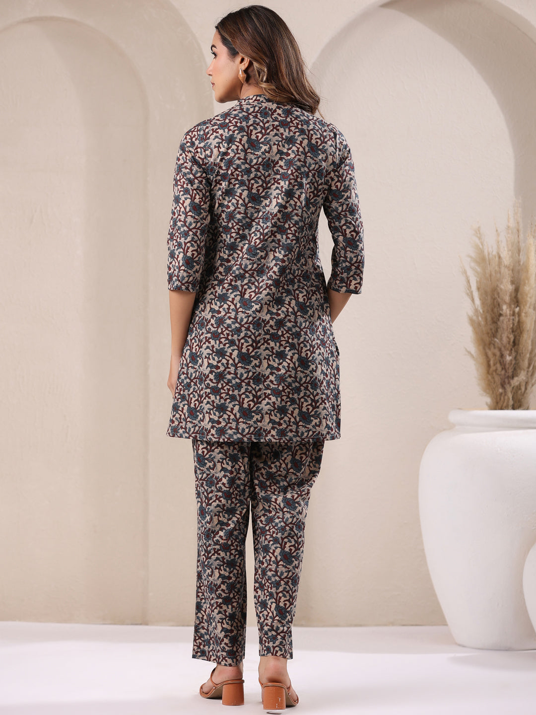 Janasya Dark Cotton Floral Straight Top & Bottom Set | Swadesiicart