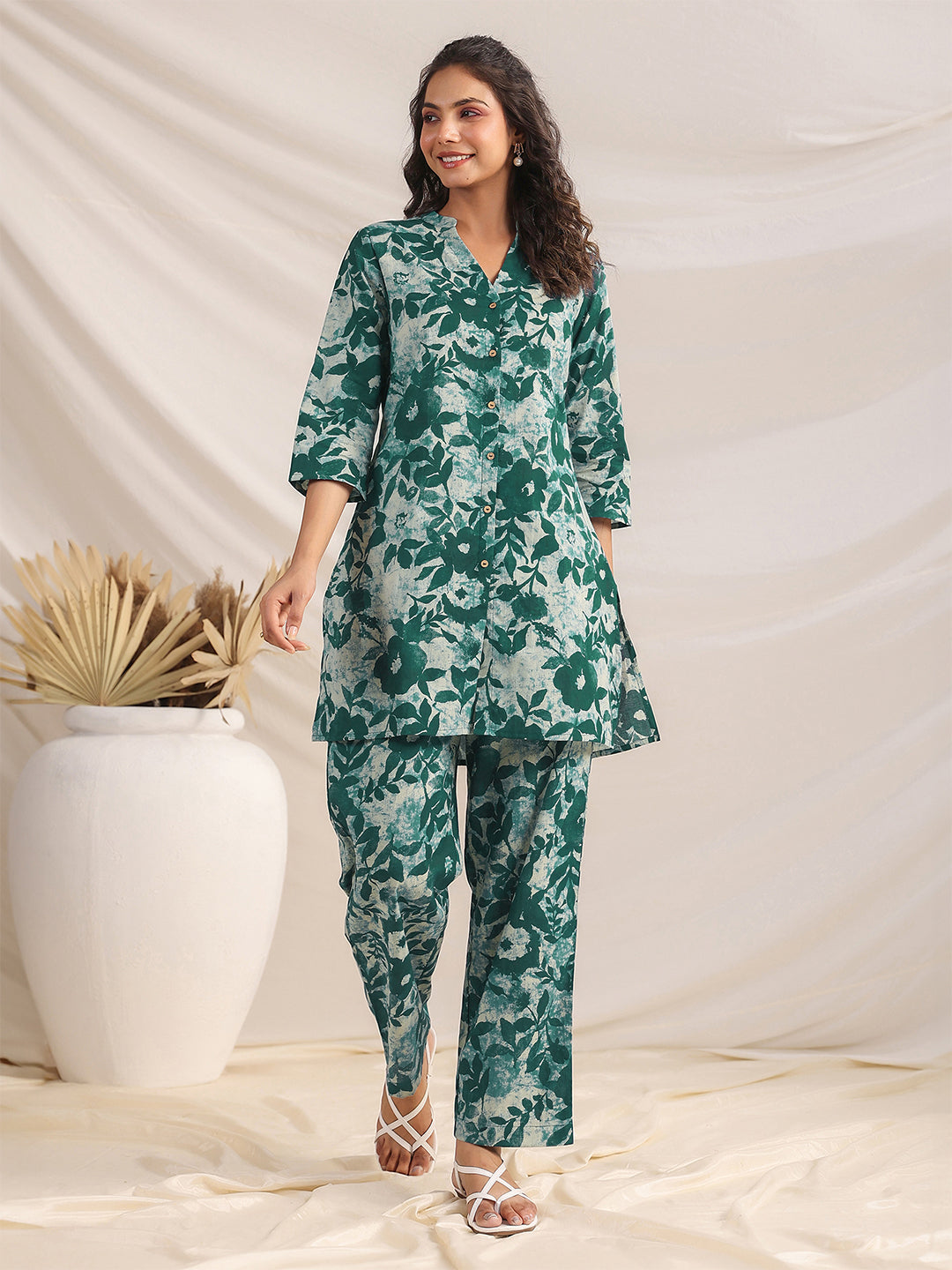 Janasya Dark Cotton Floral Straight Top & Bottom Set | Swadesiicart