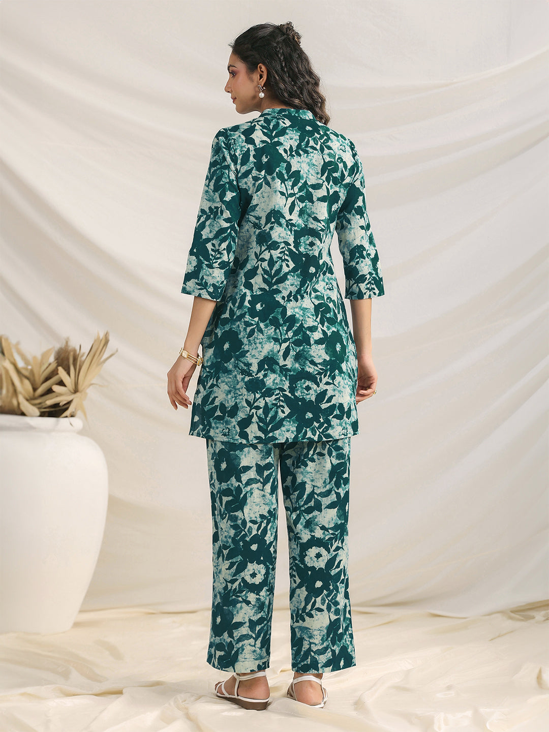 Janasya Dark Cotton Floral Straight Top & Bottom Set | Swadesiicart