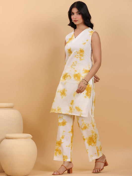 Janasya Bright Cotton Tie & dye Straight Kurta Set | Swadesiicart