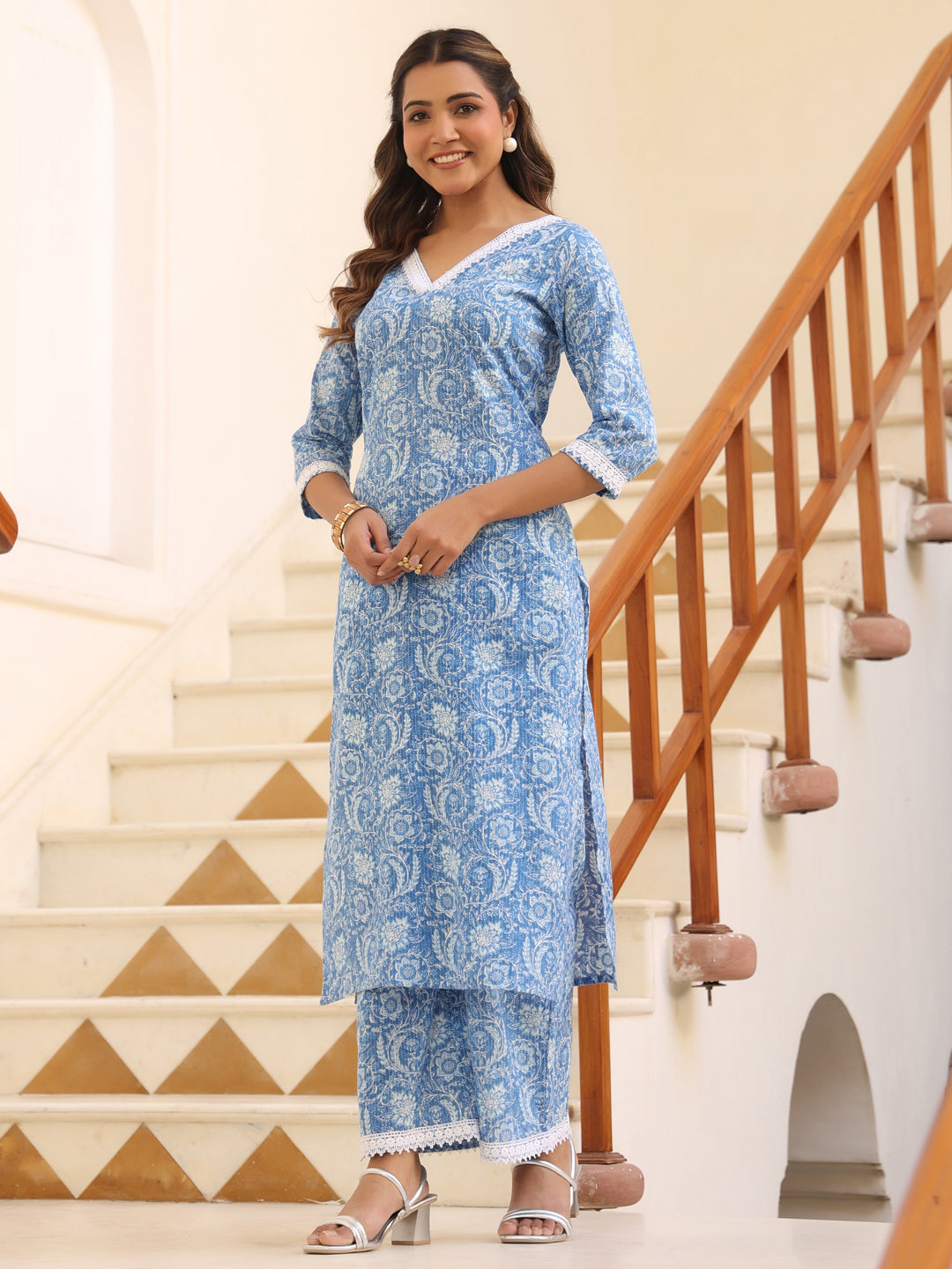 Janasya Bright Cotton Kalamkari Straight Kurta Set | Swadesiicart