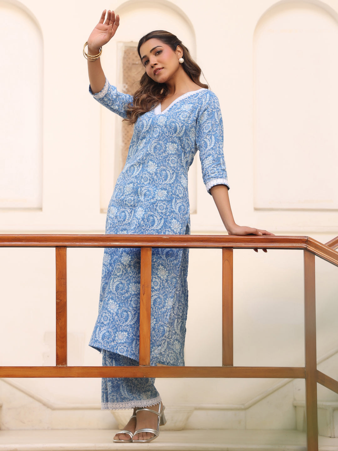 Janasya Bright Cotton Kalamkari Straight Kurta Set | Swadesiicart