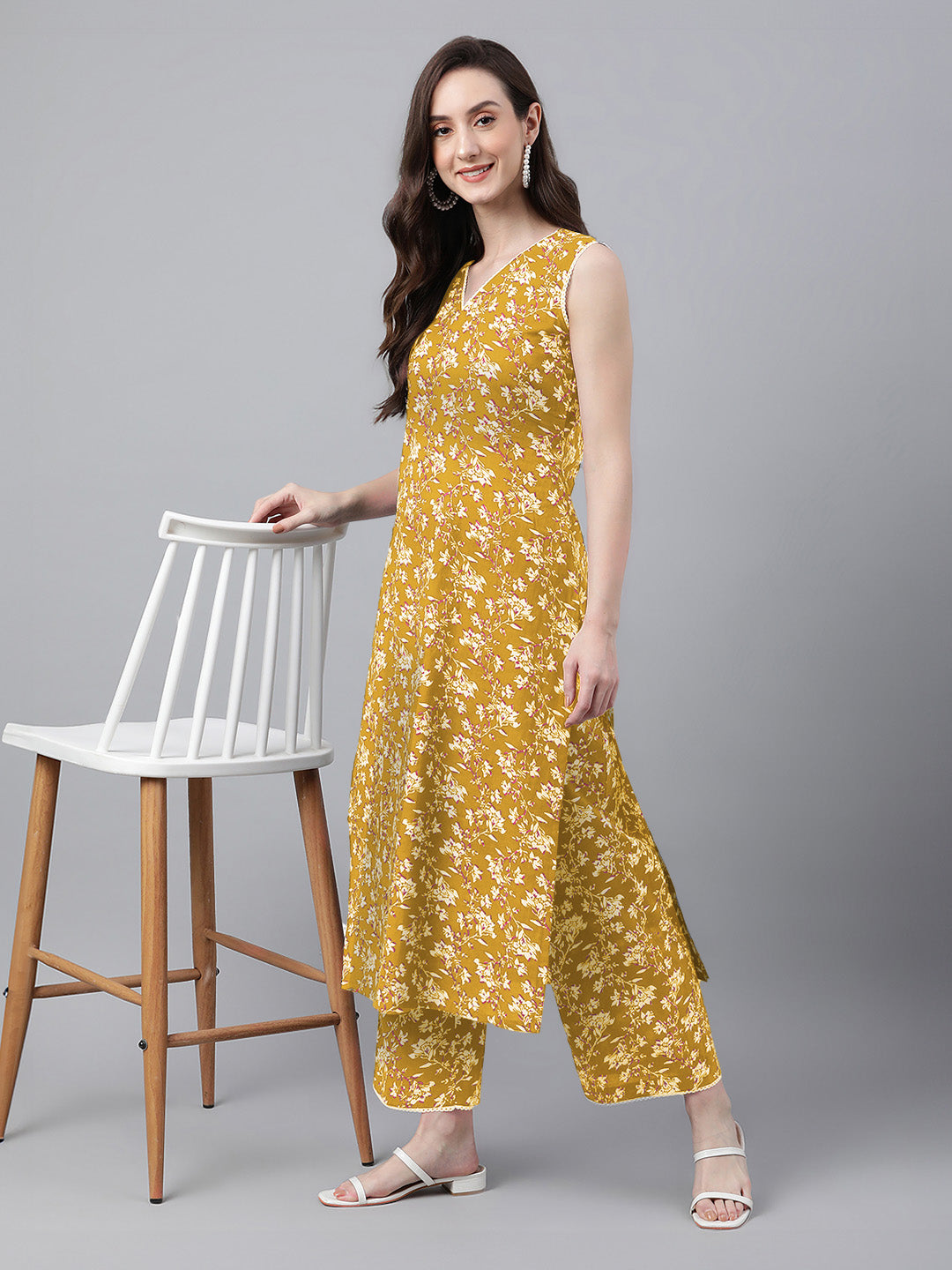 Janasya Bright Cotton Floral Straight Kurta Set | Swadesiicart