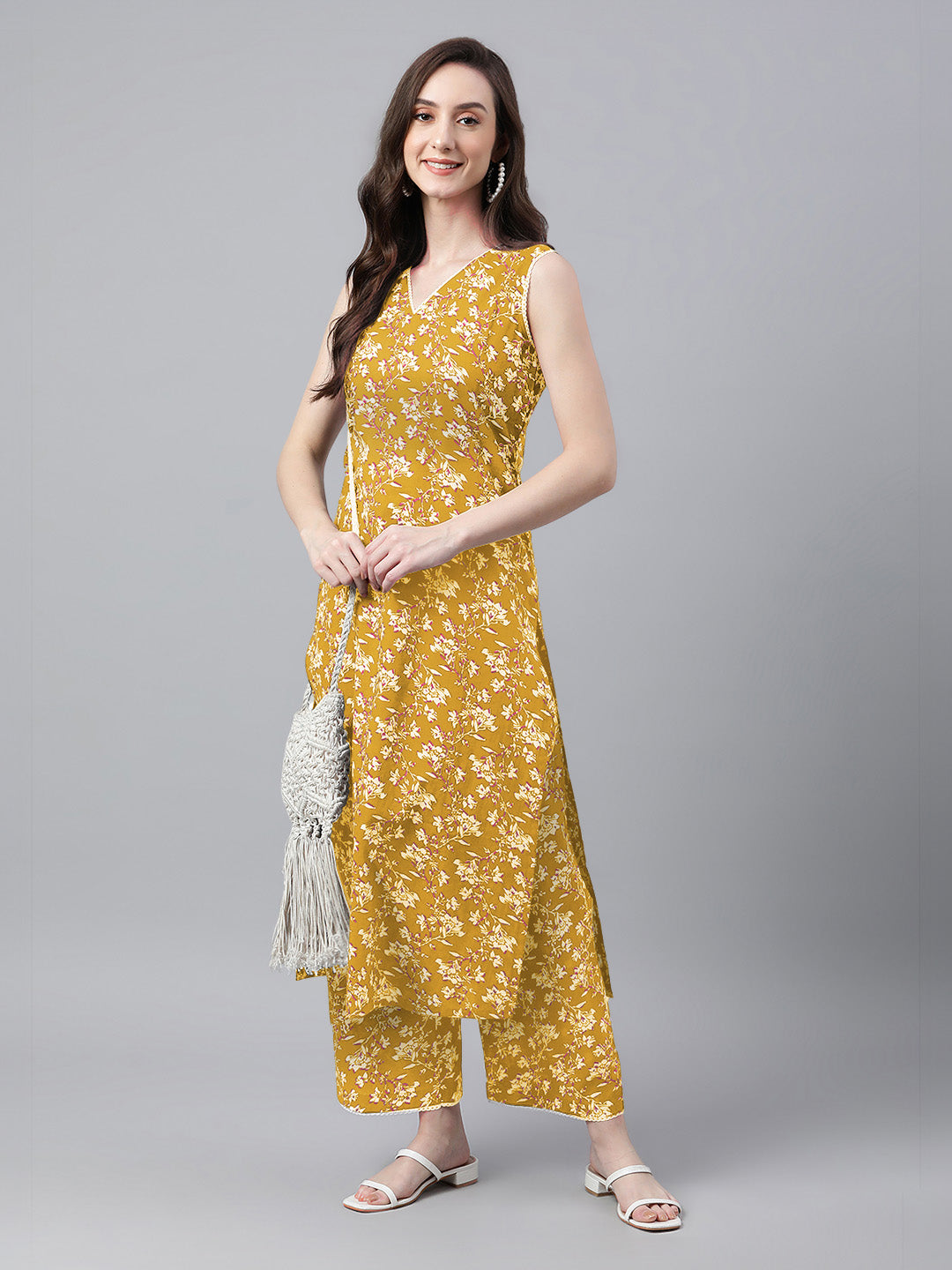 Janasya Bright Cotton Floral Straight Kurta Set | Swadesiicart