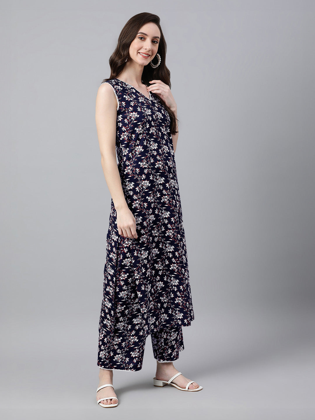 Janasya Dark Cotton Floral A-Line Kurta Set | Swadesiicart