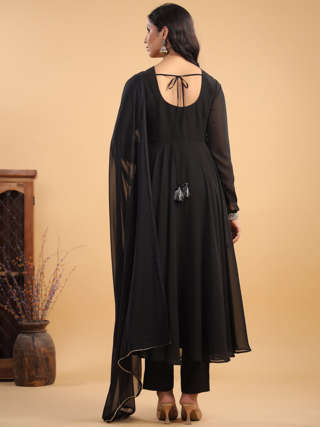 Janasya Dark Georgette Solid Anarkali Kurta Set | Swadesiicart
