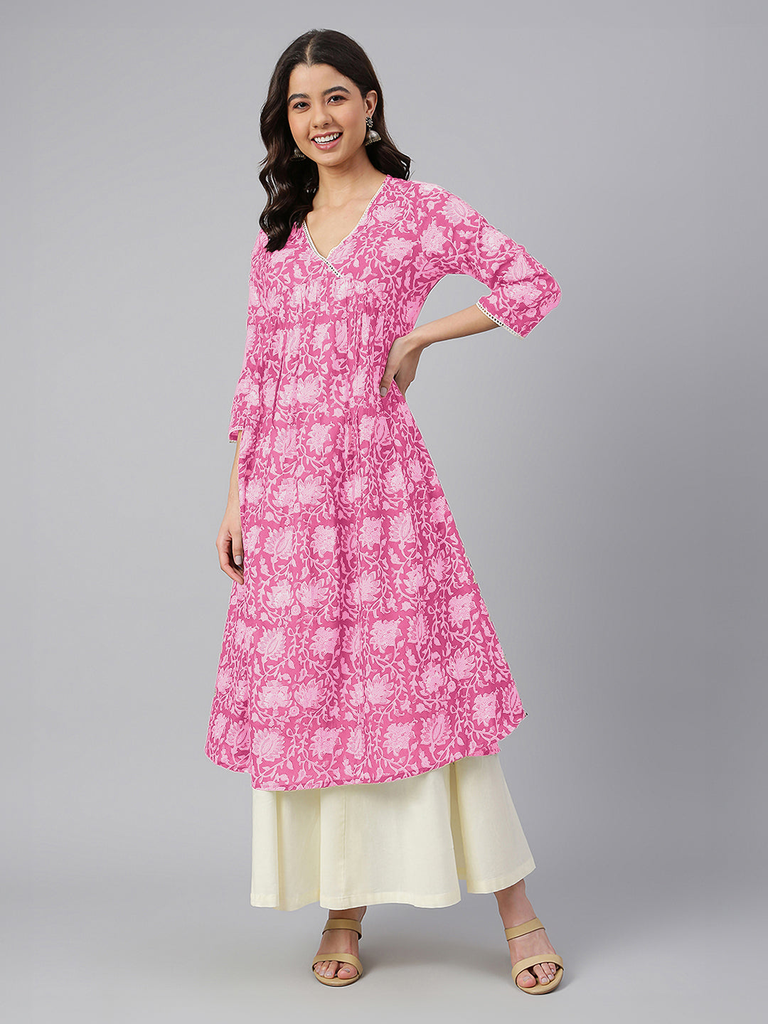 Janasya Dark Cotton Floral Flared Kurta - Swadesiicart