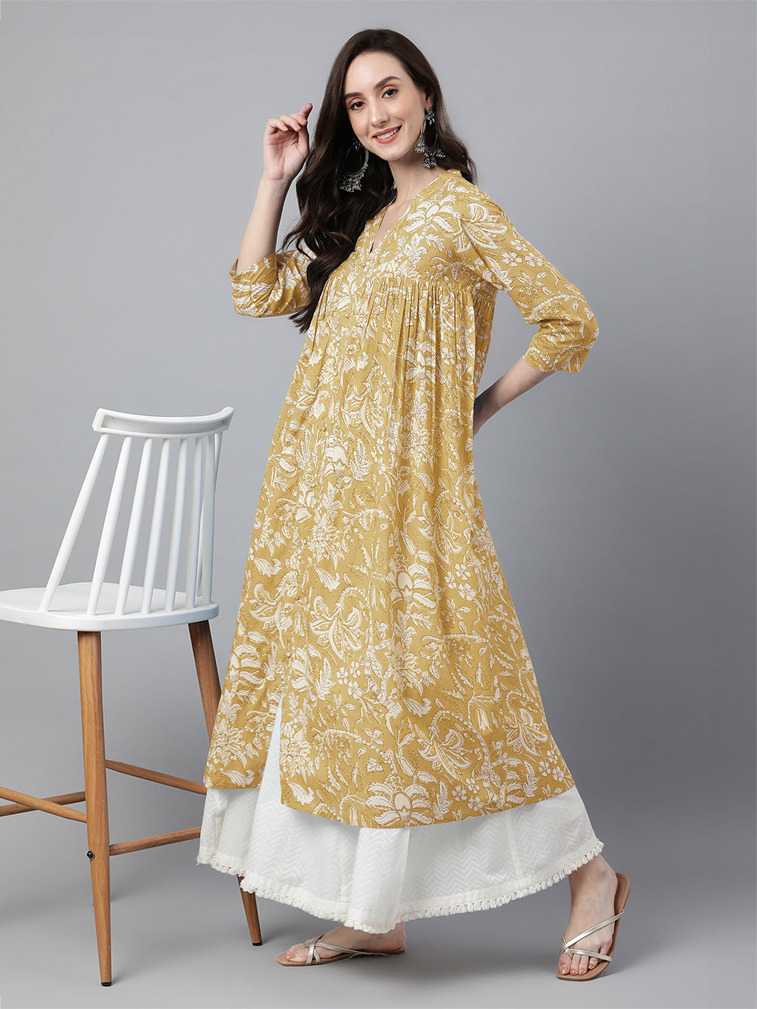 Janasya Light Cotton Floral Flared Kurta - Swadesiicart