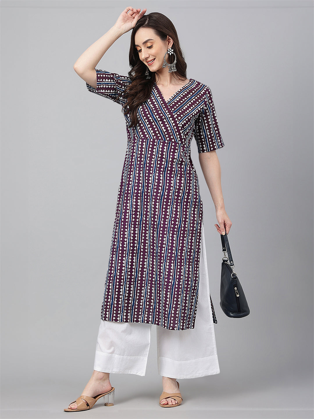 Janasya Dark Cotton Geometric Straight Kurta - Swadesiicart