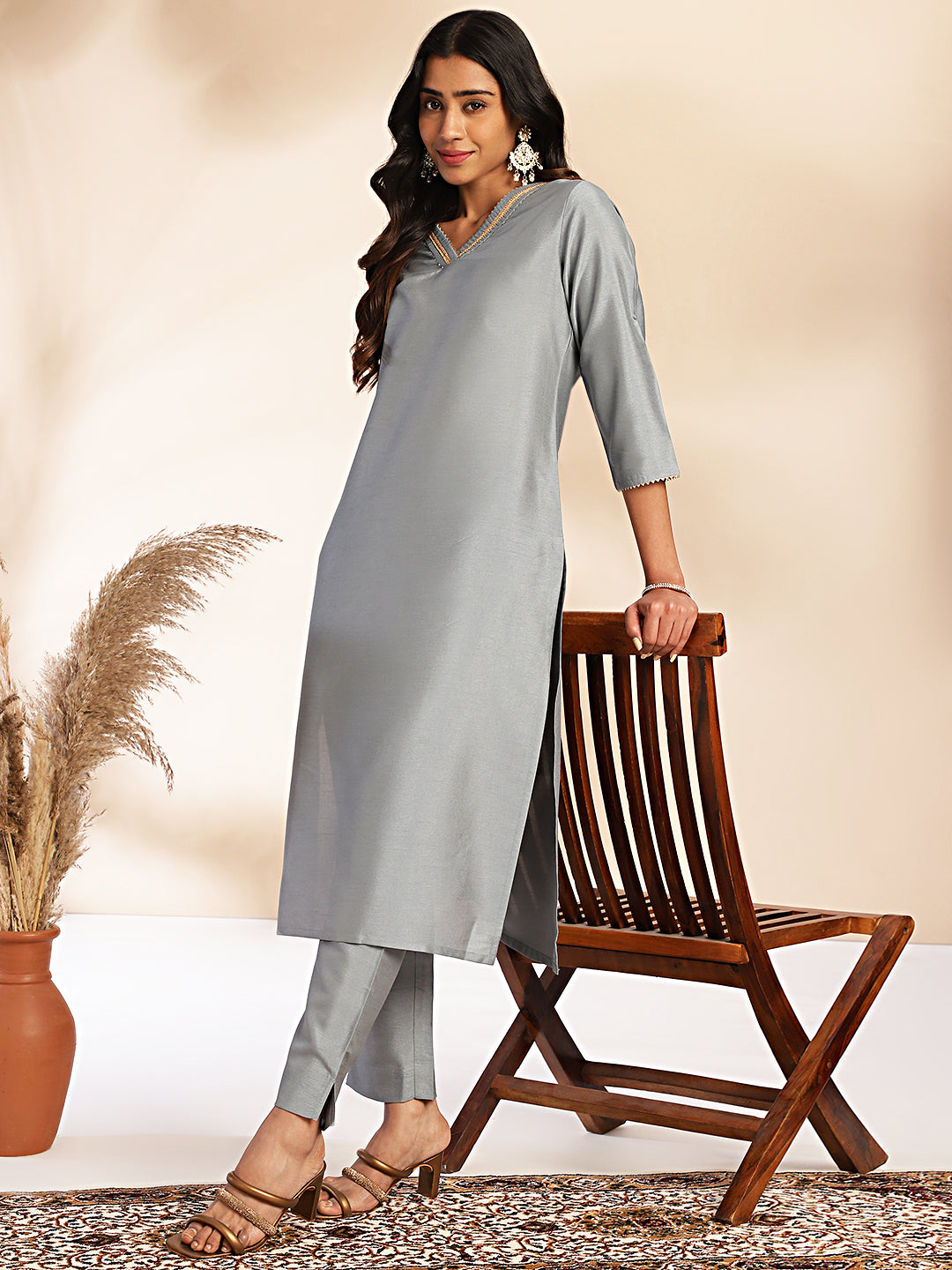 Janasya Grey Crepe Silk Solid Regular Kurta Set - Swadesiicart