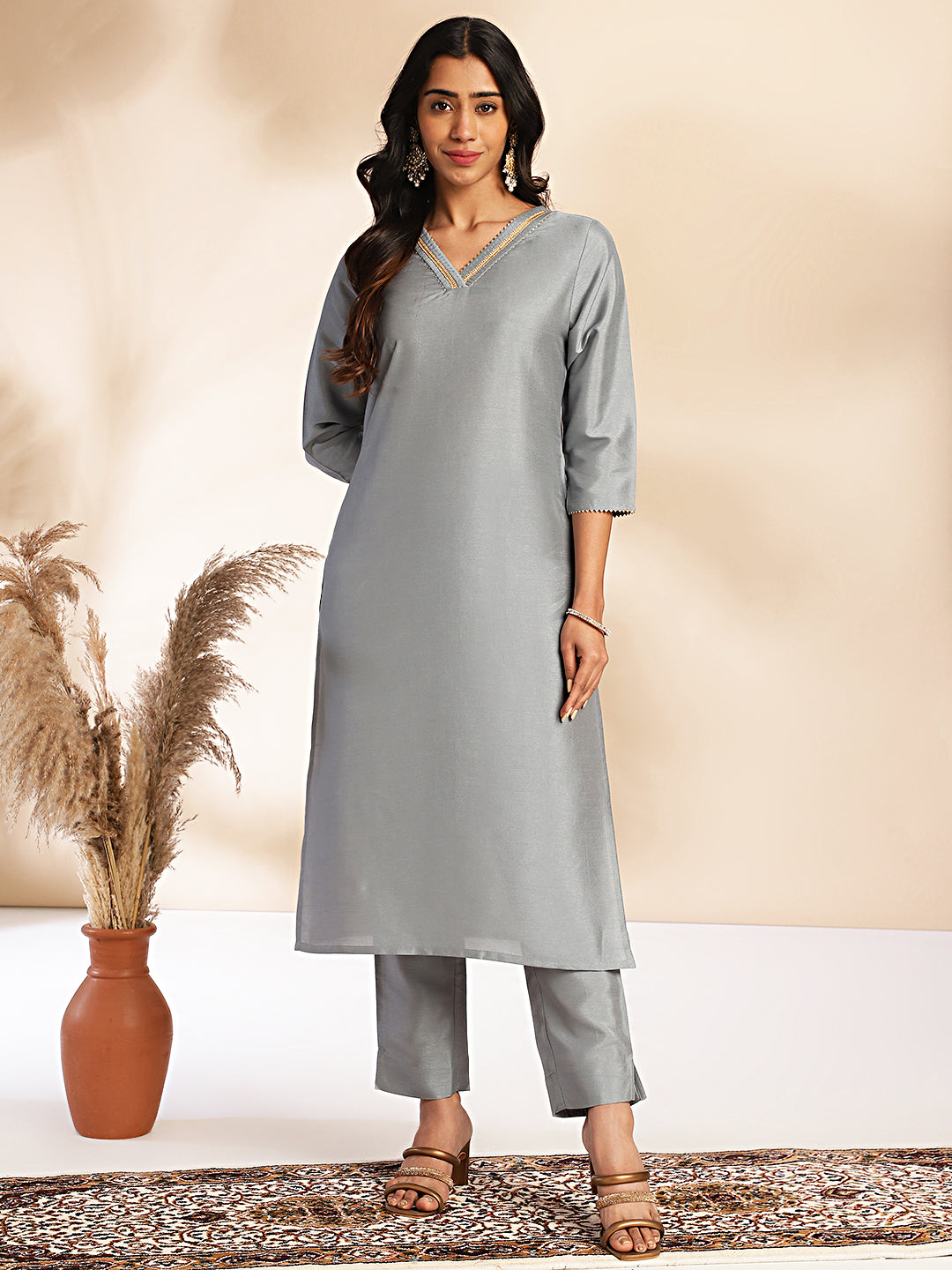 Janasya Grey Crepe Silk Solid Regular Kurta Set - Swadesiicart