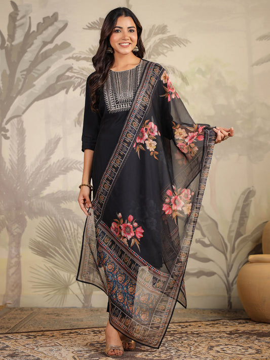 Janasya Dark Chanderi Yoke Embroidery Straight Kurta Set | Swadesiicart