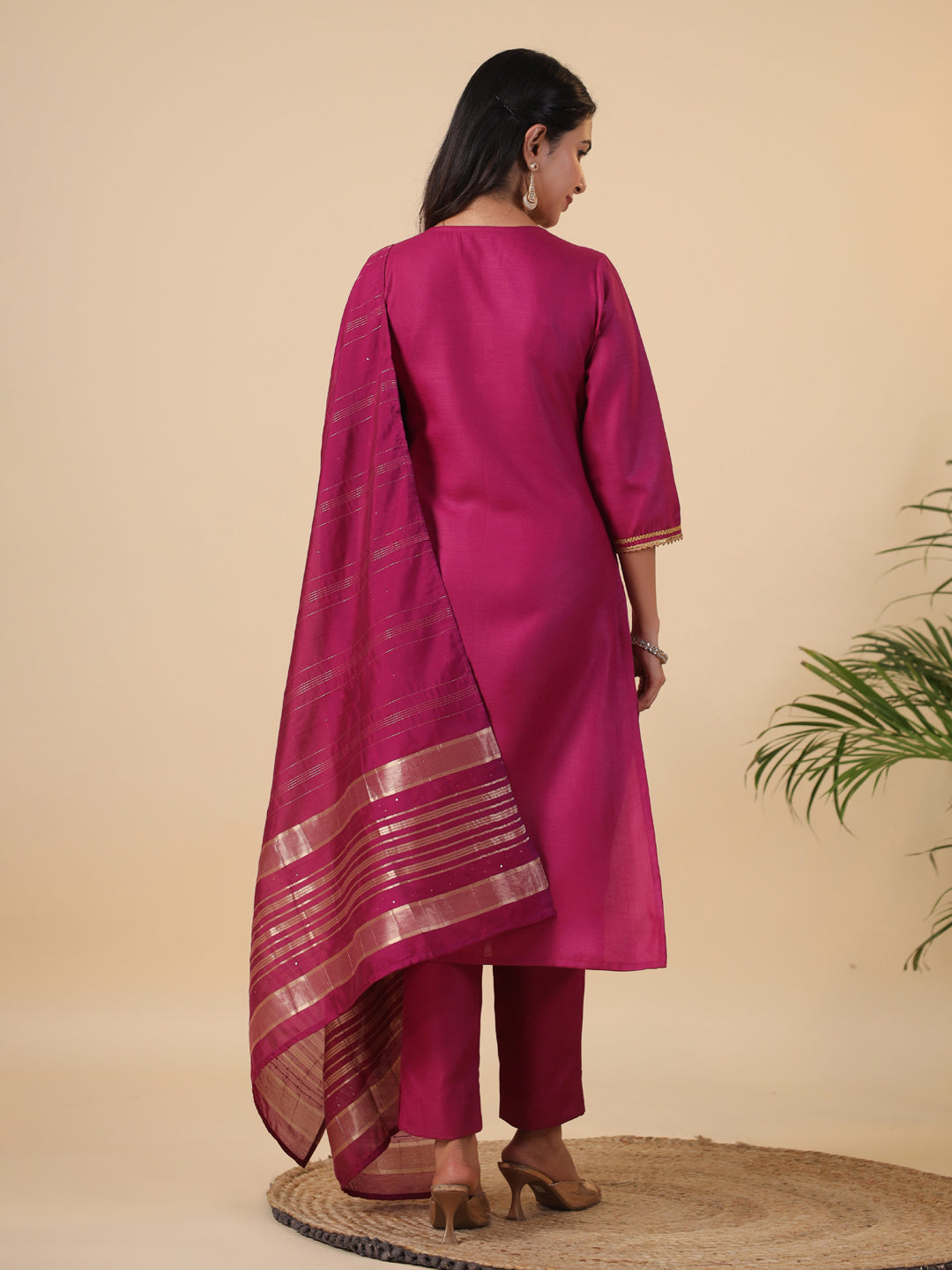 Janasya Dark Cotton Blend Solid Straight Kurta Set | Swadesiicart