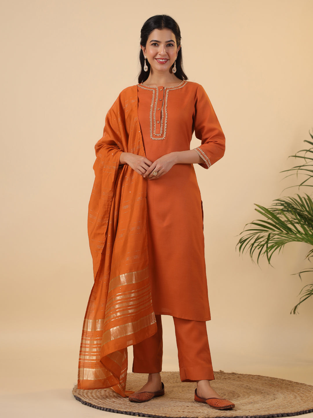 Janasya Dark Cotton Blend Yoke Design Straight Kurta Set | Swadesiicart