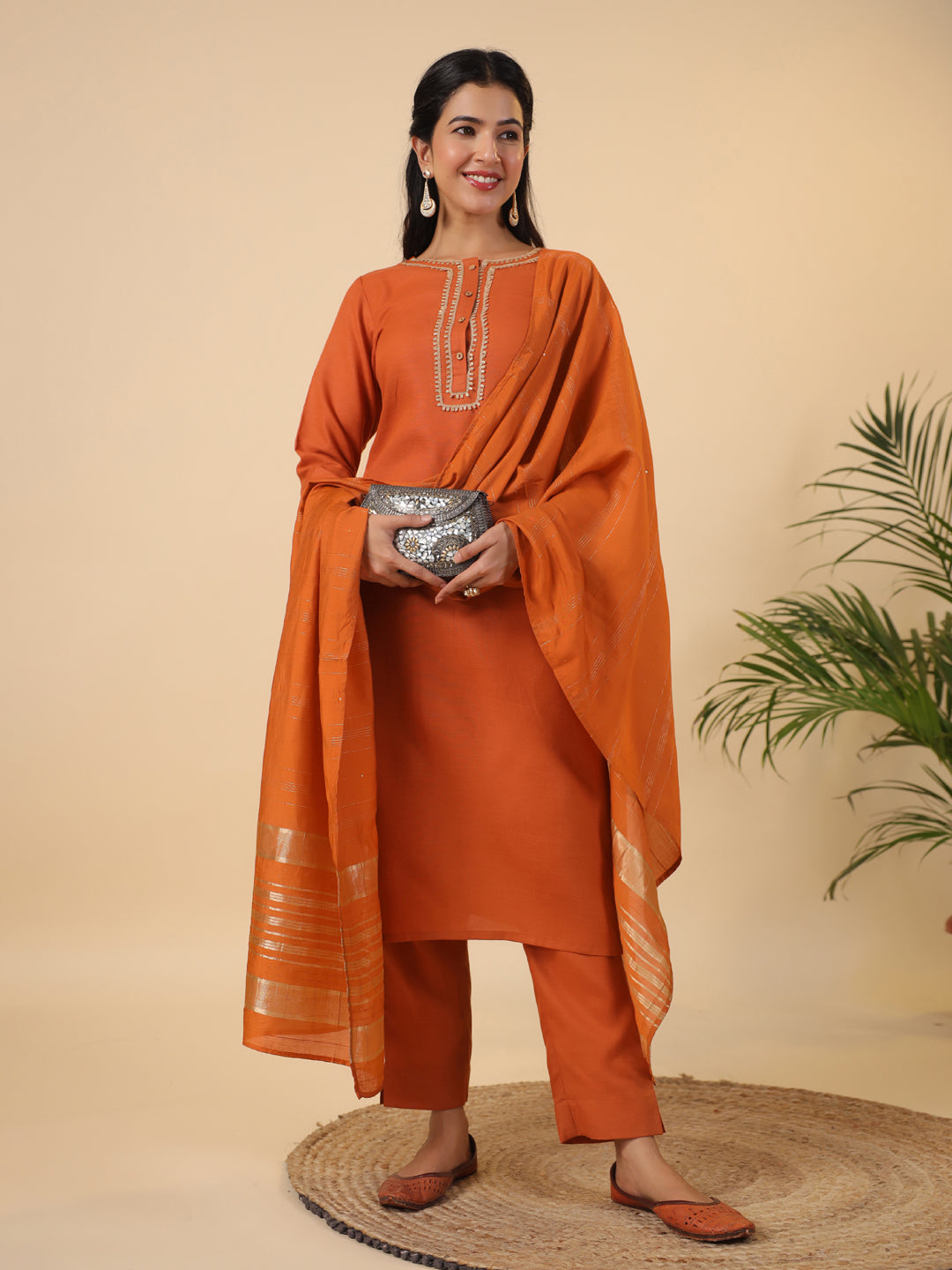 Janasya Dark Cotton Blend Yoke Design Straight Kurta Set | Swadesiicart