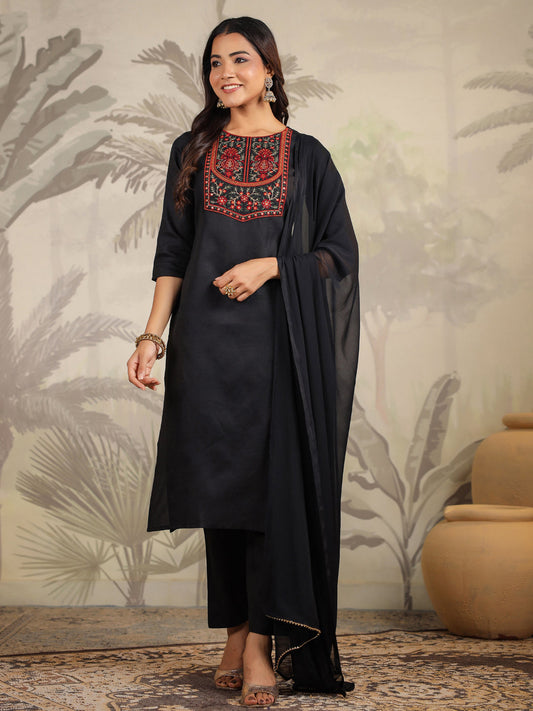 Janasya Dark Cotton Blend Yoke Embroidery Straight Kurta Set | Swadesiicart