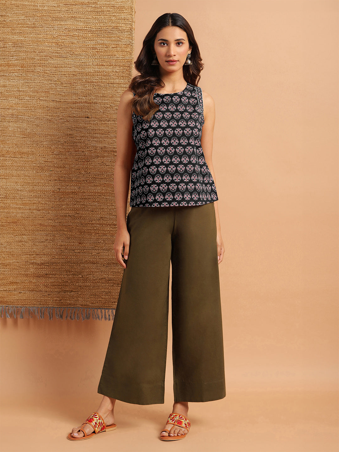 Janasya Dark Cotton Floral Regular Top | Swadesiicart