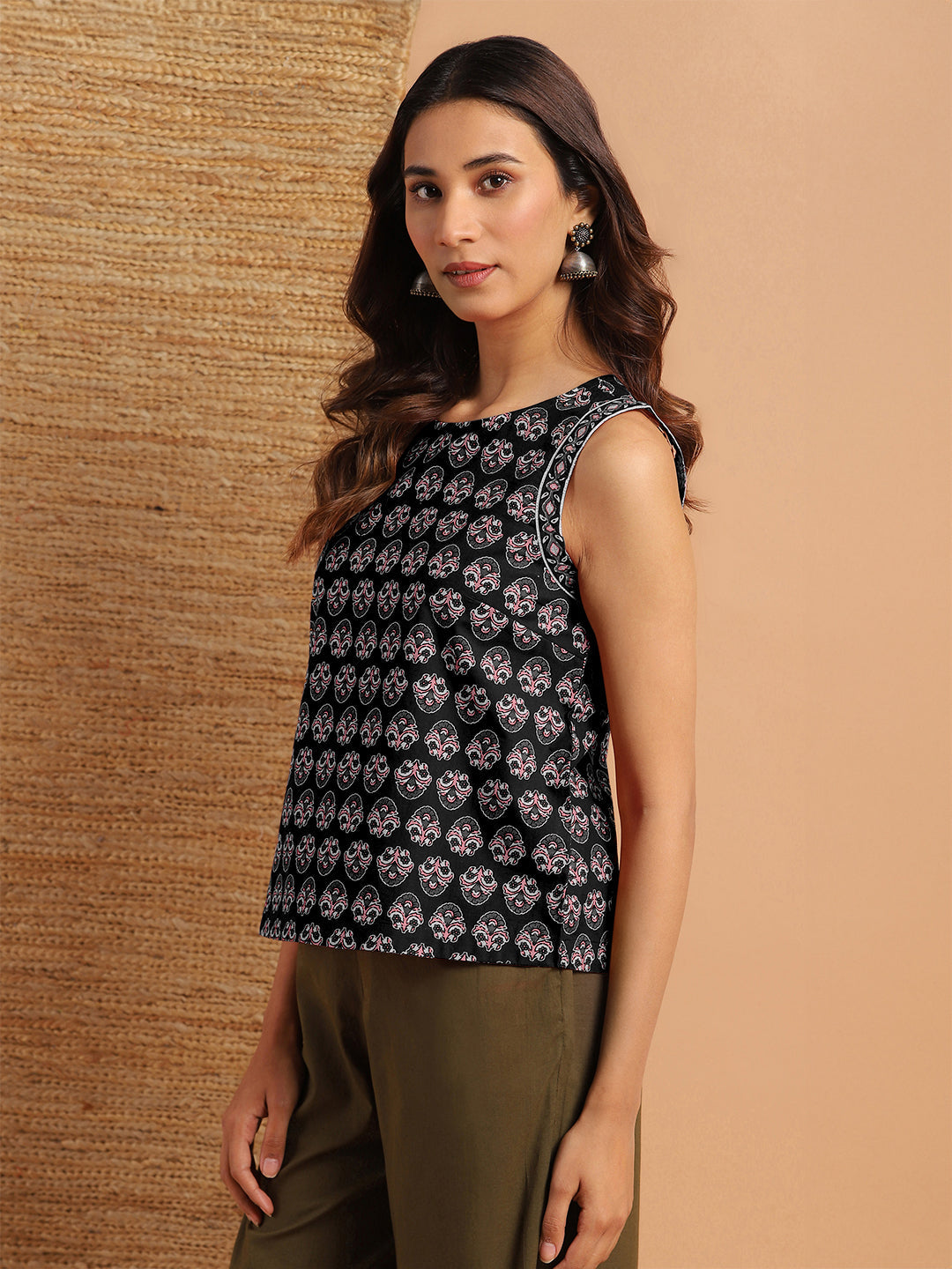 Janasya Dark Cotton Floral Regular Top | Swadesiicart