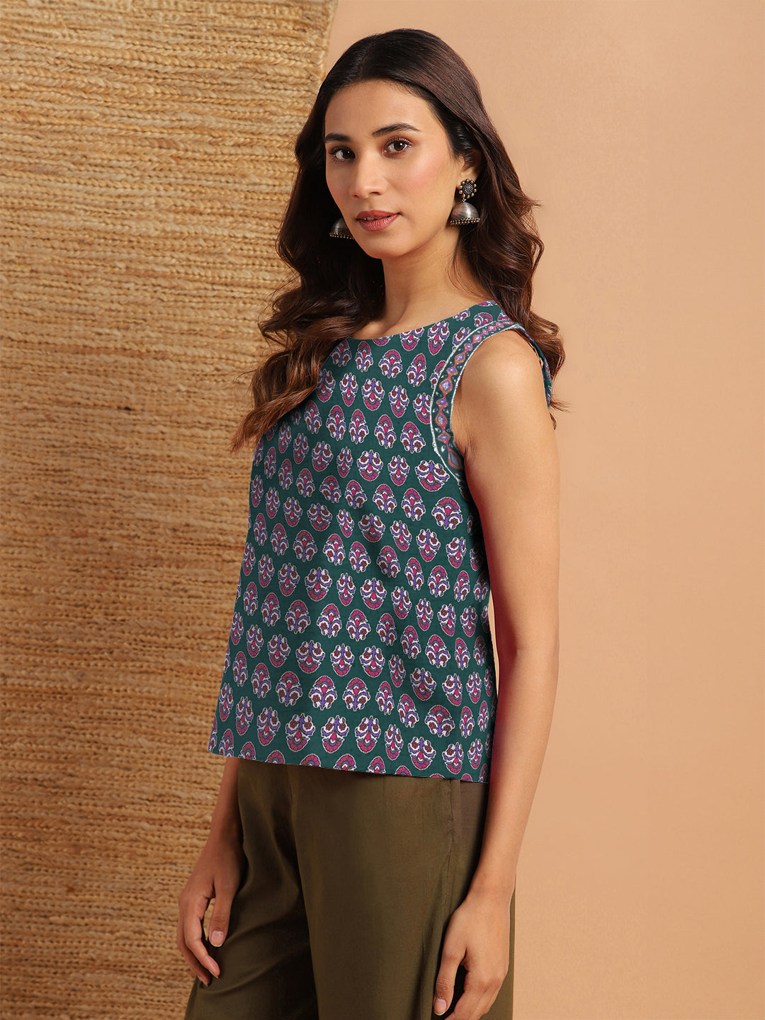 Janasya Dark Cotton Floral Regular Top | Swadesiicart