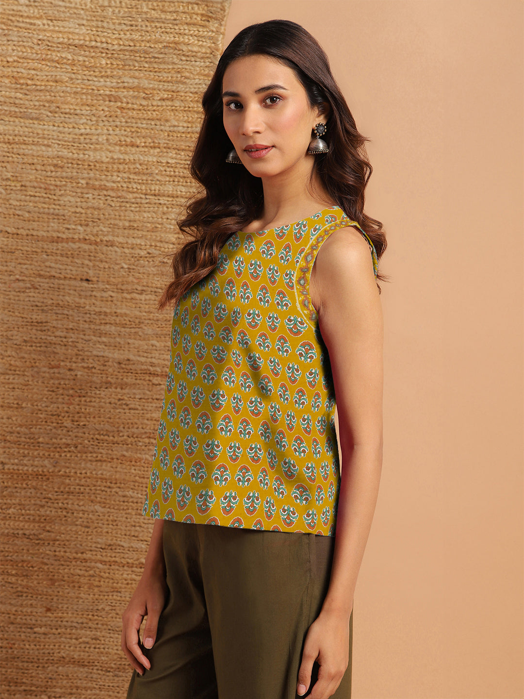 Janasya Dark Cotton Floral Straight Top | Swadesiicart