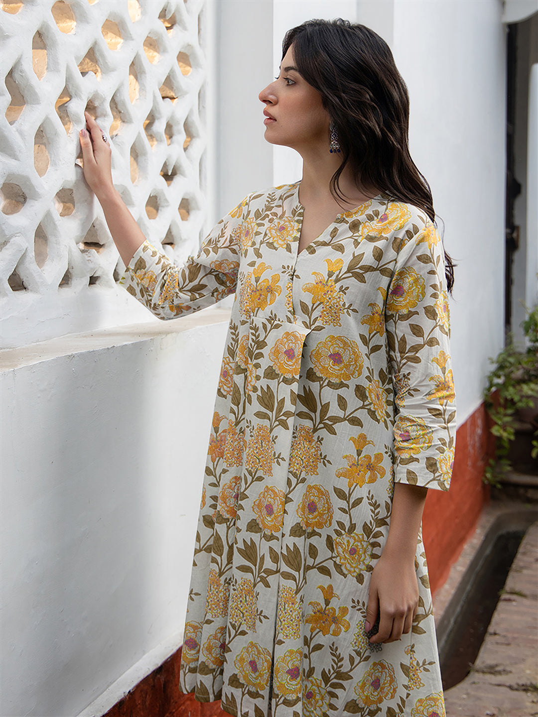 Janasya Light Cotton Floral A-Line Tunic | Swadesiicart