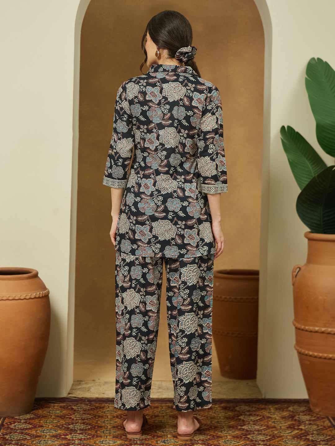 Janasya Dark Cotton Floral Straight Top & Bottom Set | Swadesiicart