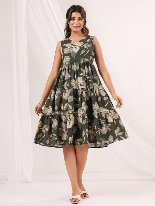 Janasya Dark Cotton Floral Tiered Dress | Swadesiicart