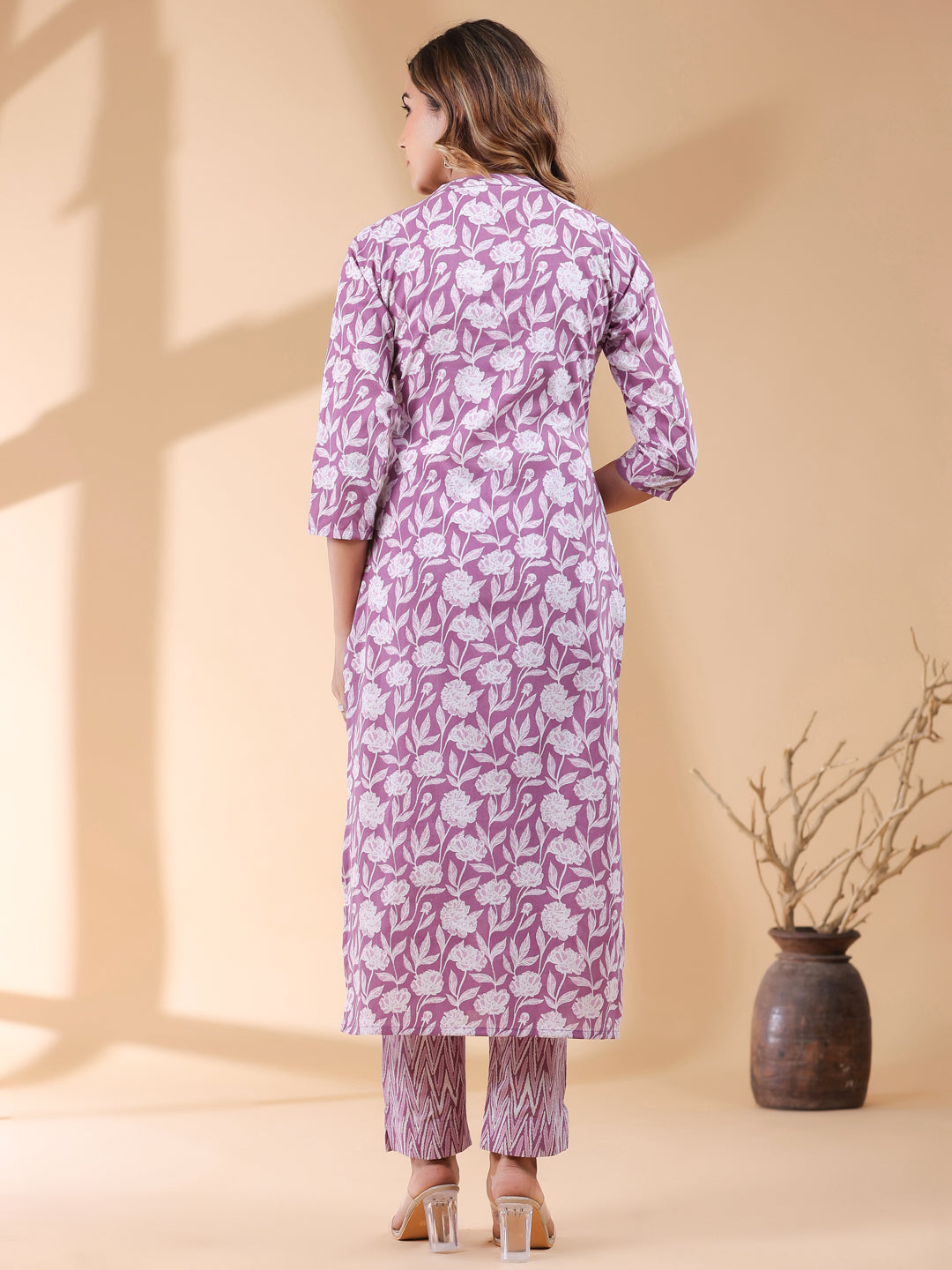 Janasya Light Cotton Floral Straight Kurta Set | Swadesiicart