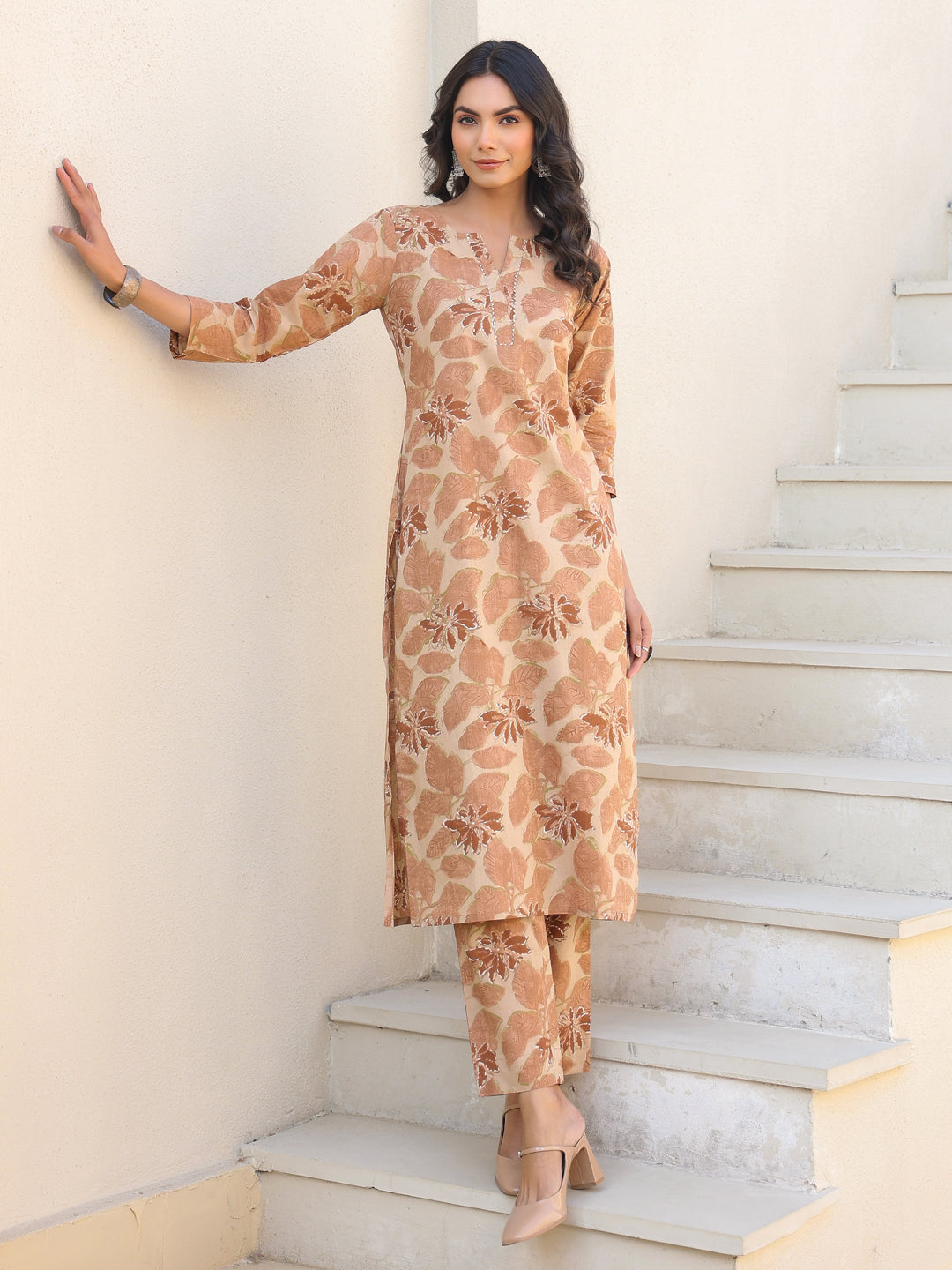 Janasya Light Cotton Floral Straight Kurta Set | Swadesiicart