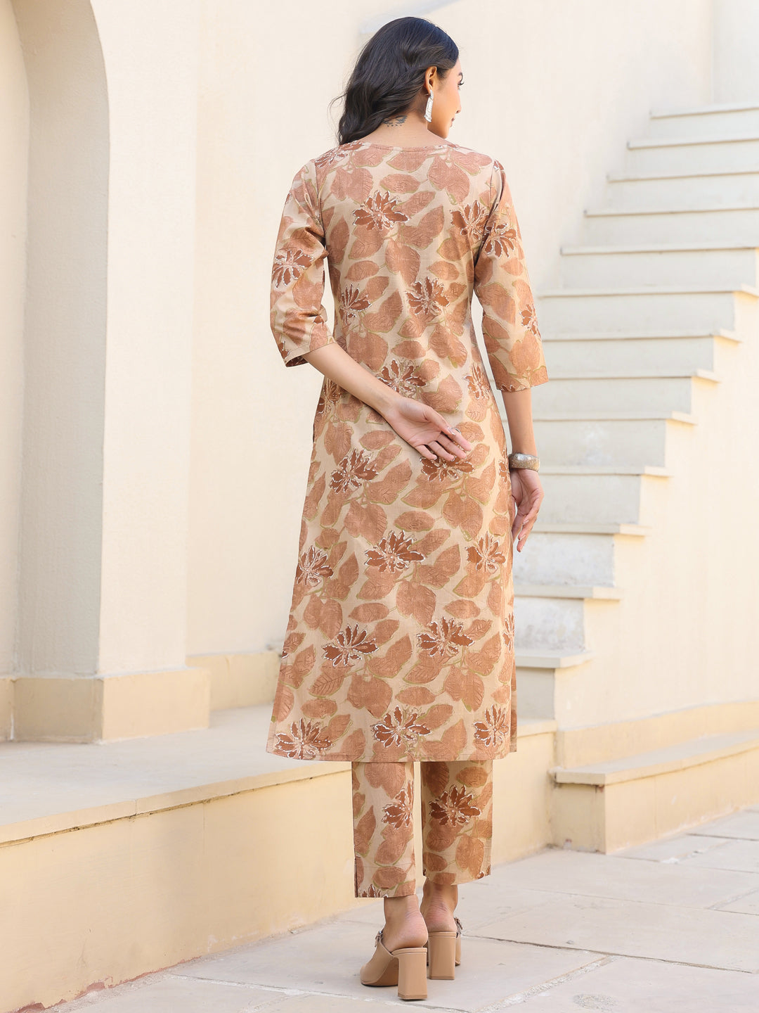 Janasya Light Cotton Floral Straight Kurta Set | Swadesiicart
