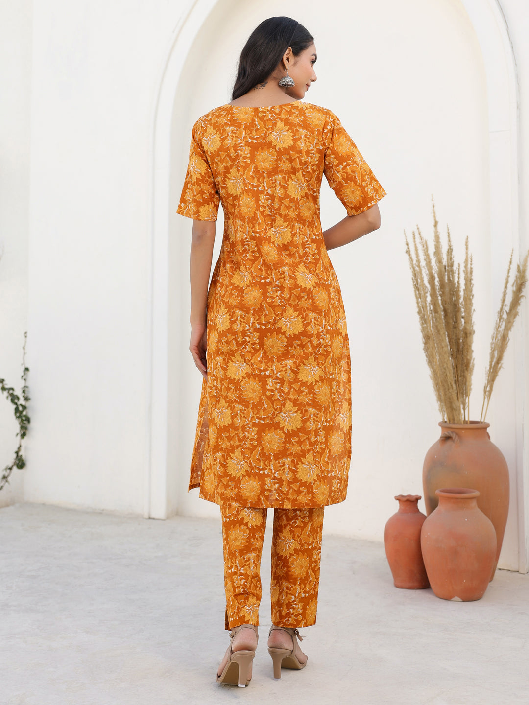 Janasya Bright Cotton Floral Straight Kurta Set | Swadesiicart