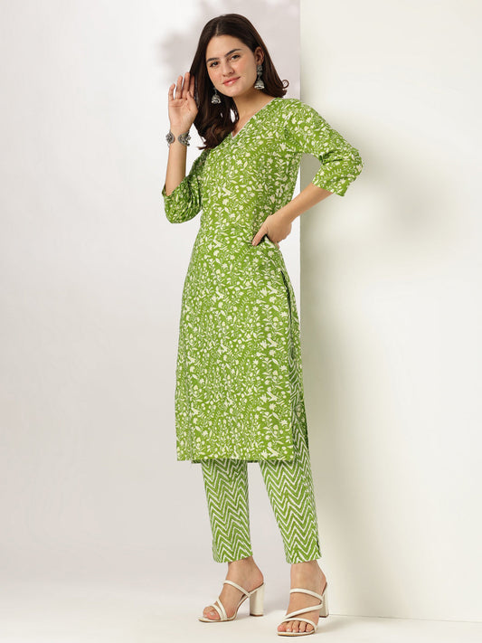 Janasya Bright Cotton Floral Straight Kurta Set | Swadesiicart