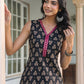 Janasya Dark Cotton Floral Straight Kurta Set | Swadesiicart