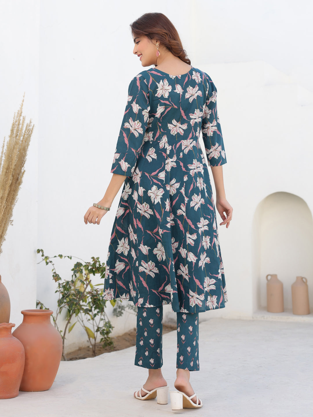 Janasya Dark Cotton Floral A-Line Kurta Set | Swadesiicart