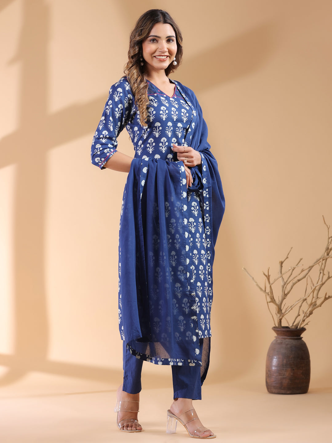 Janasya Dark Cotton Ethnic Motifs Straight Kurta Set | Swadesiicart