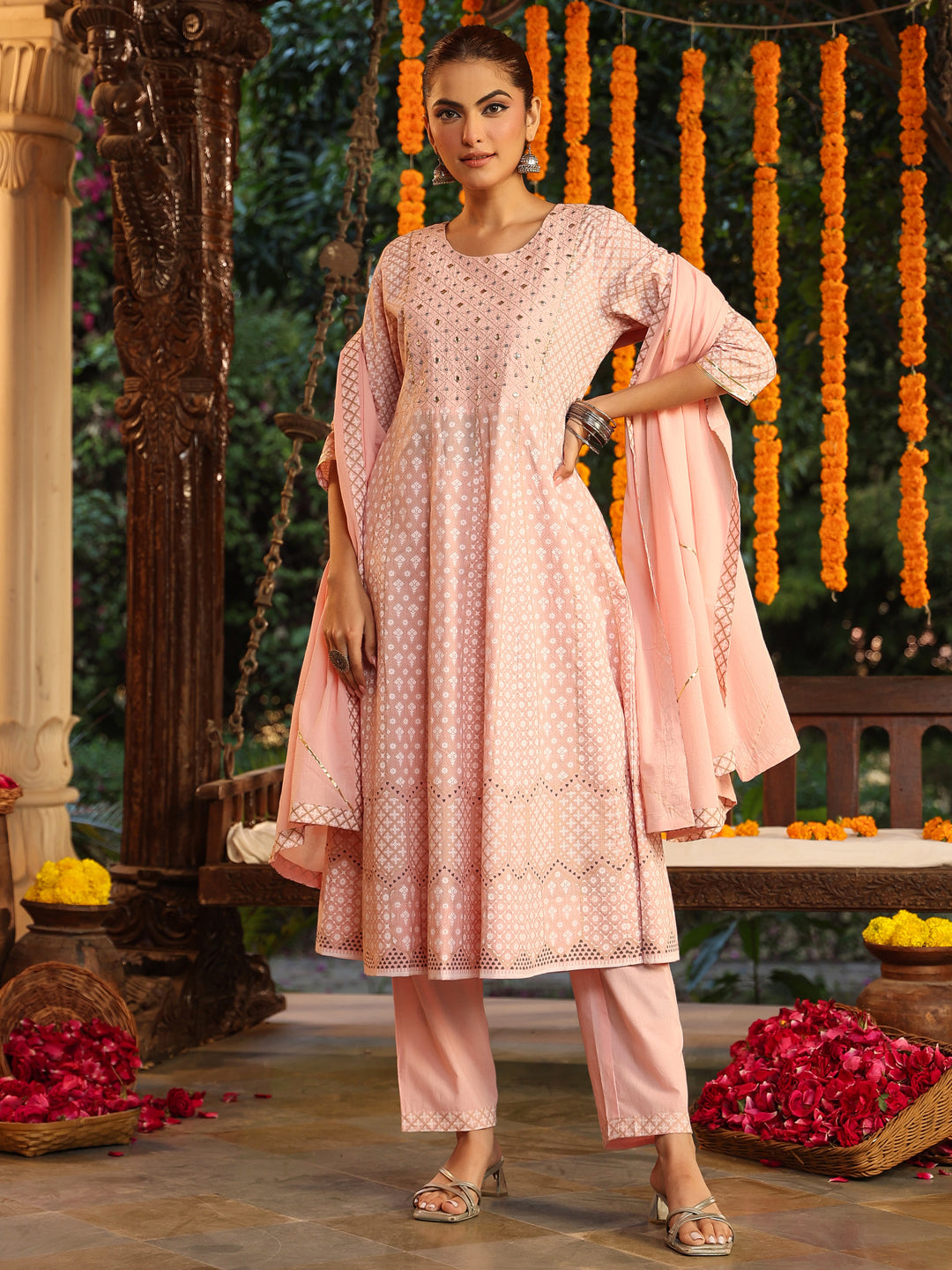 Janasya Light Cotton Ethnic Motifs Anarkali Kurta Set | Swadesiicart