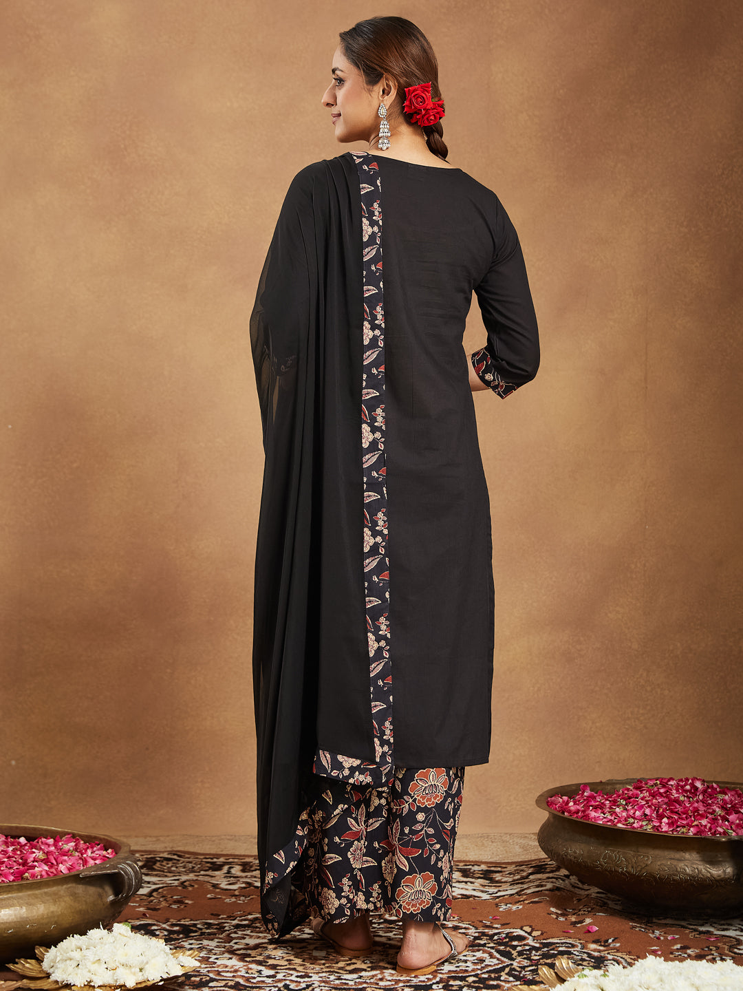 Janasya Dark Cotton Floral A-Line Kurta Set | Swadesiicart