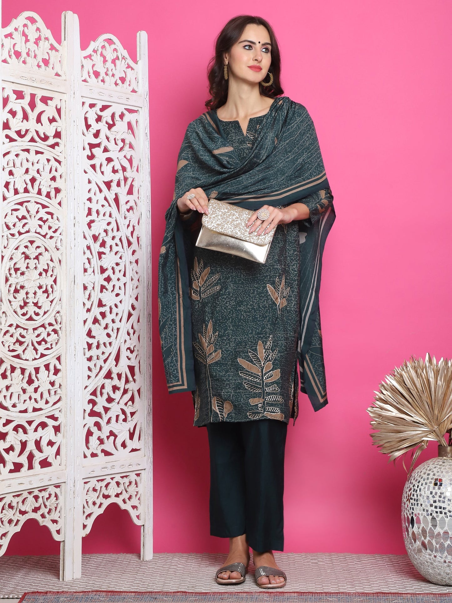 Jyoti Fashion Women's Green Muslin Floral Print with Jari & Crystal work Kurta with Trouser & Dupatta | Swadesiicart