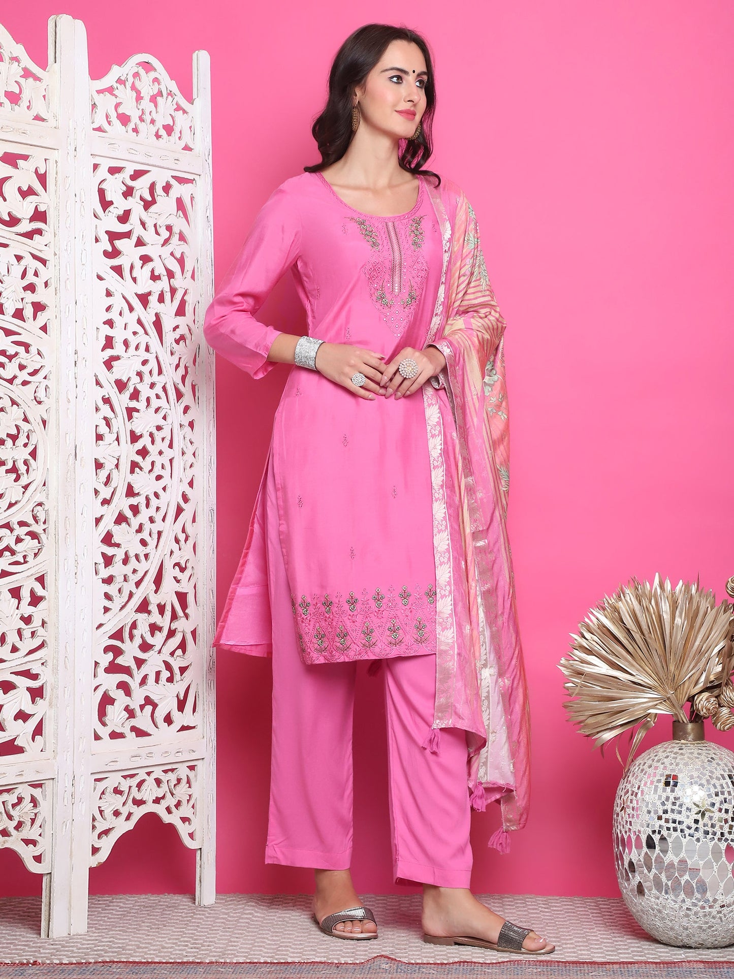 Jyoti Fashion Women's Pink Muslin Floral Resham Embroidery Kurta with Trouser & Dupatta | Swadesiicart