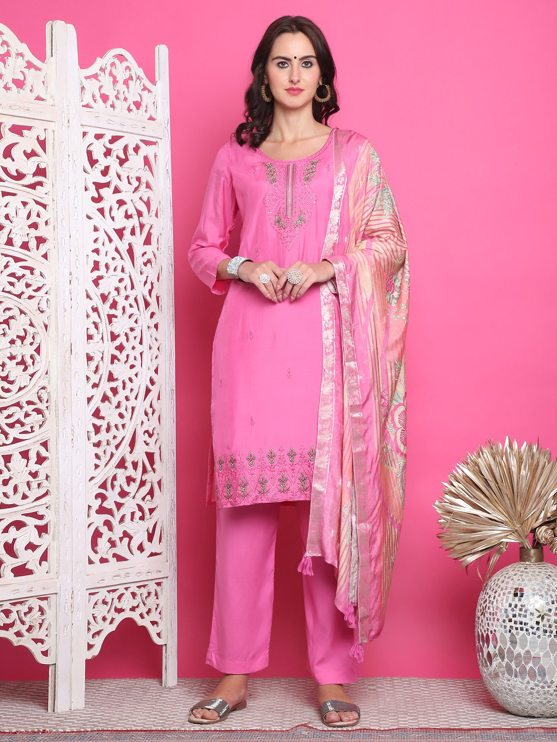 Jyoti Fashion Women's Pink Muslin Floral Resham Embroidery Kurta with Trouser & Dupatta | Swadesiicart