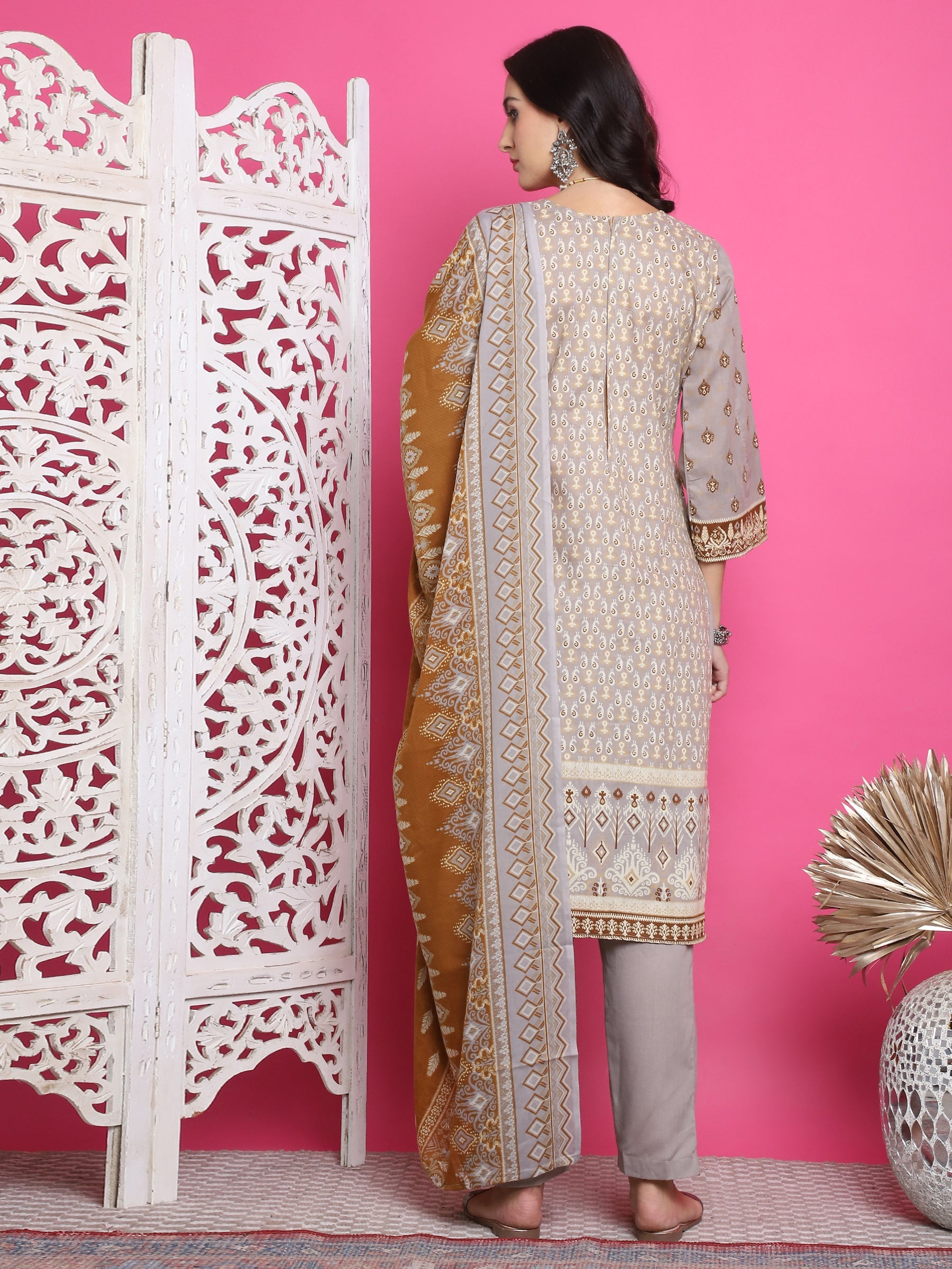 Jyoti Fashion Women's Grey Cotton Floral Digital Print with Resham Thread Work Kurta with Trouser & Dupatta | Swadesiicart