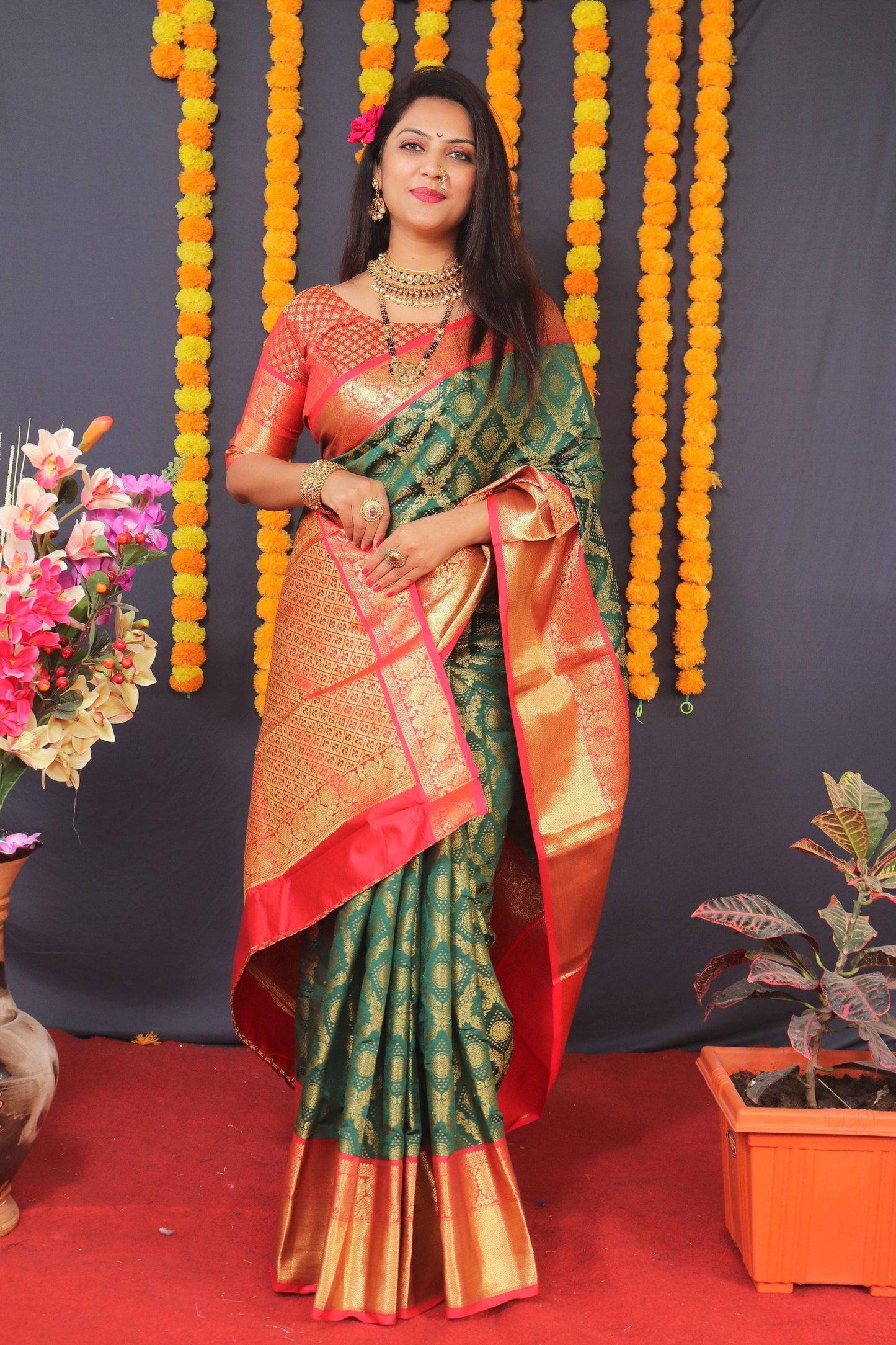 Jyoti Fashion Women's Green Kanchipuram Silk Zari Woven Saree with Blouse | Swadesiicart